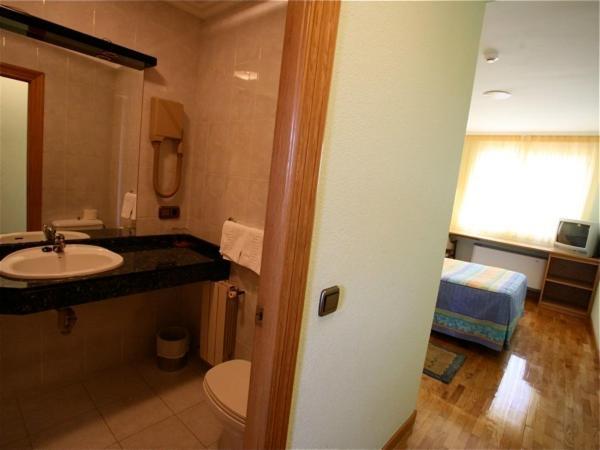 El Alfoz De Burgos Hotell Villagonzalo Pedernales Rom bilde