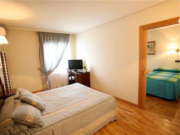 El Alfoz De Burgos Hotell Villagonzalo Pedernales Rom bilde